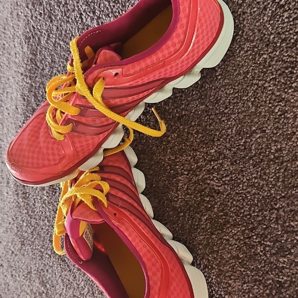 Adidas - Picture 7 of 8